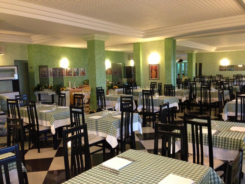 Hotel Ristorante Stellato Trebisacce Extérieur photo